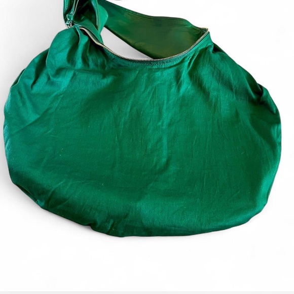 🍀Anthropologie Slouchy Leather Shoulder Hobo Tote in Emerald Green💚 - Picture 5 of 6